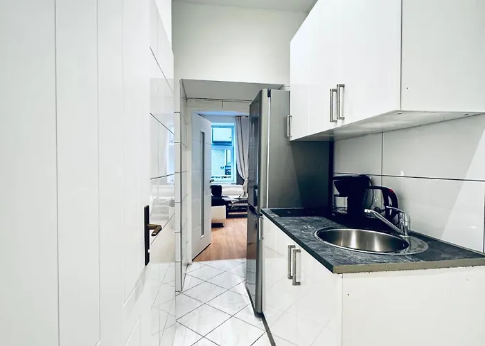 Comfy 1-bedroom Apartment, 12 Minutes From Area * Vienna