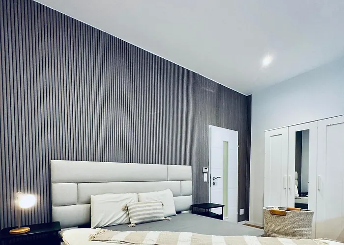Apartment Comfy 1-bedroom Apartment, 12 Minutes From Area Vienna