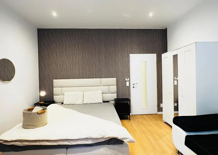 Apartment Comfy 1-bedroom Apartment, 12 Minutes From Area Vienna