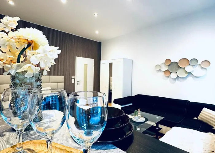 Apartman Comfy 1-bedroom Apartment, 12 Minutes From Area Bécs